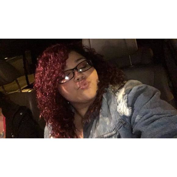 Meet your Posher, Ashley - Picture 1 of 1